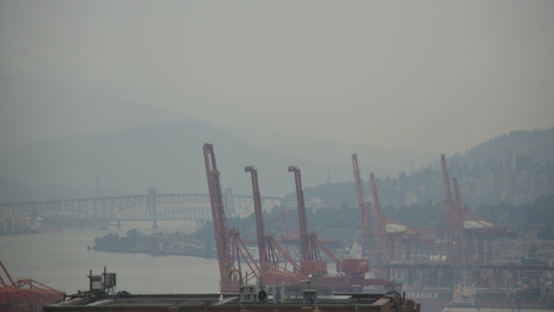 air-pollution-over-vancouver-harbour